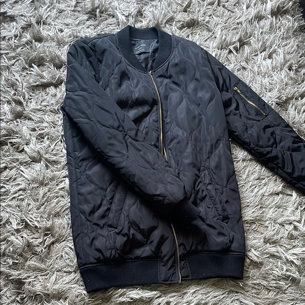 Black Bomber Jacket with Ribbed Collar and Zipper Closure
